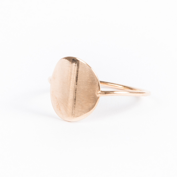 charlotte wooning - ring geometry coin - goud