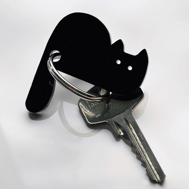 mo man tai - cat keychain