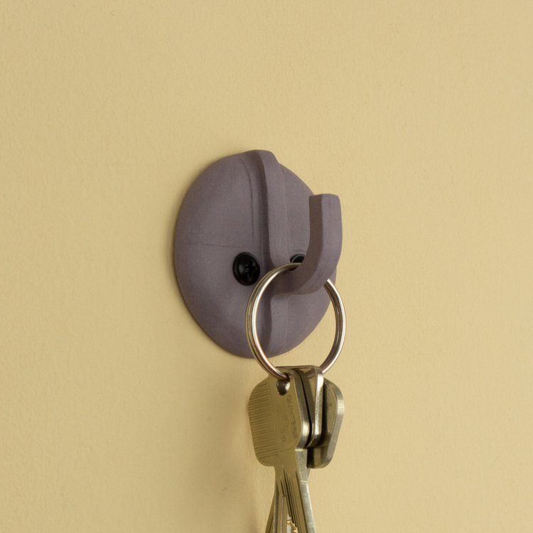 studio daphne zuilhof - nosy wall hook - aubergine