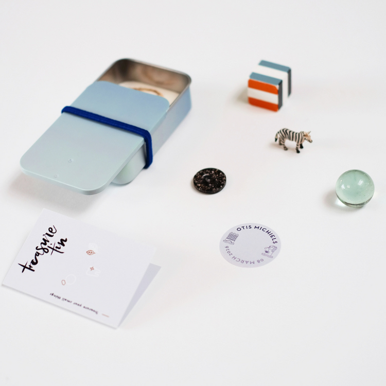 make history -treasure tin