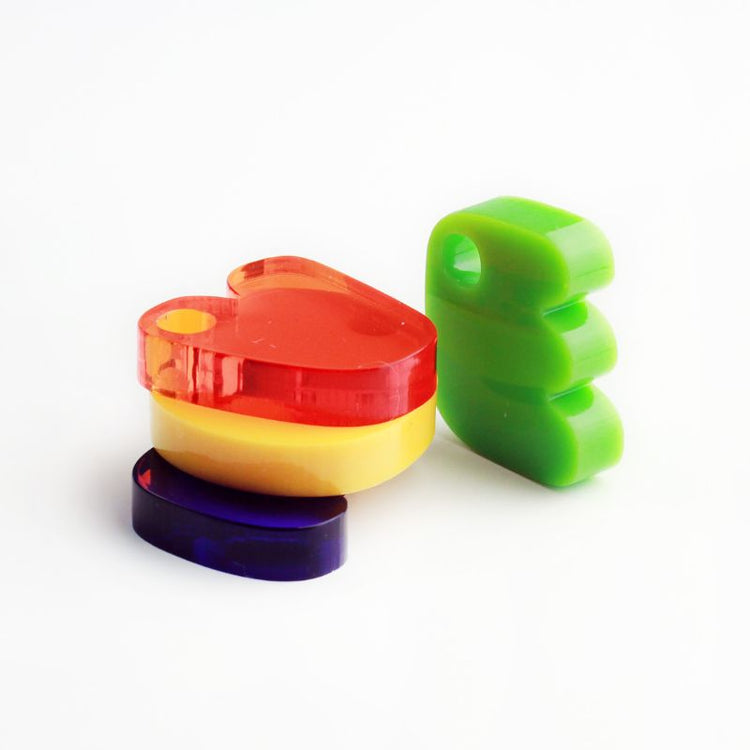 mo man tai - chubby types - keychains