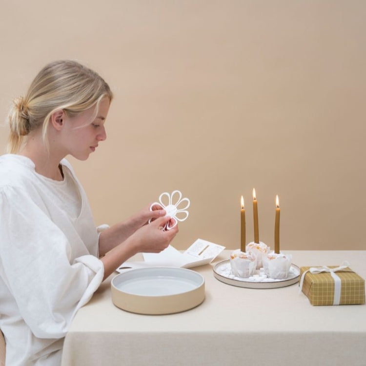 jurianne matter - magic flower - white