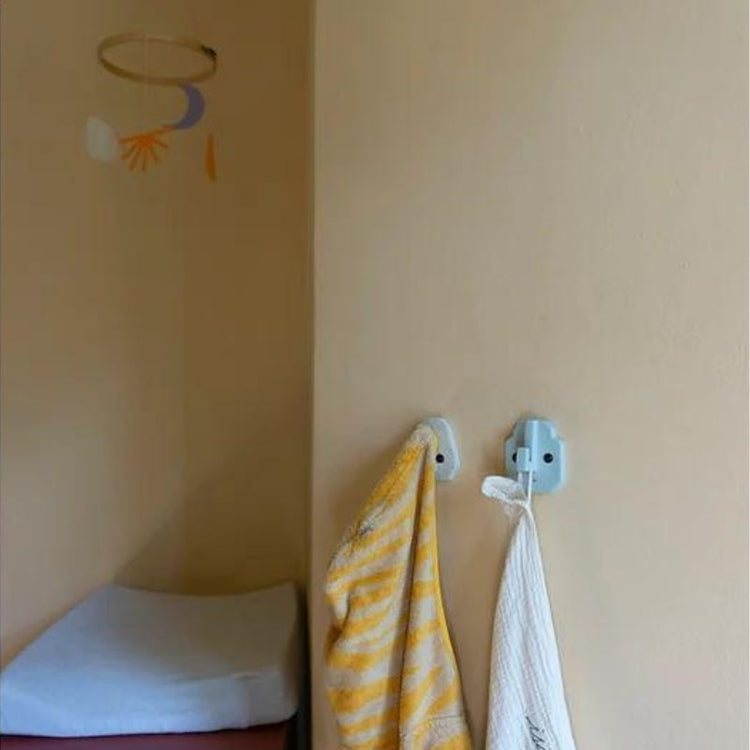 studio daphne zuilhof - nosy wandhaak - sage