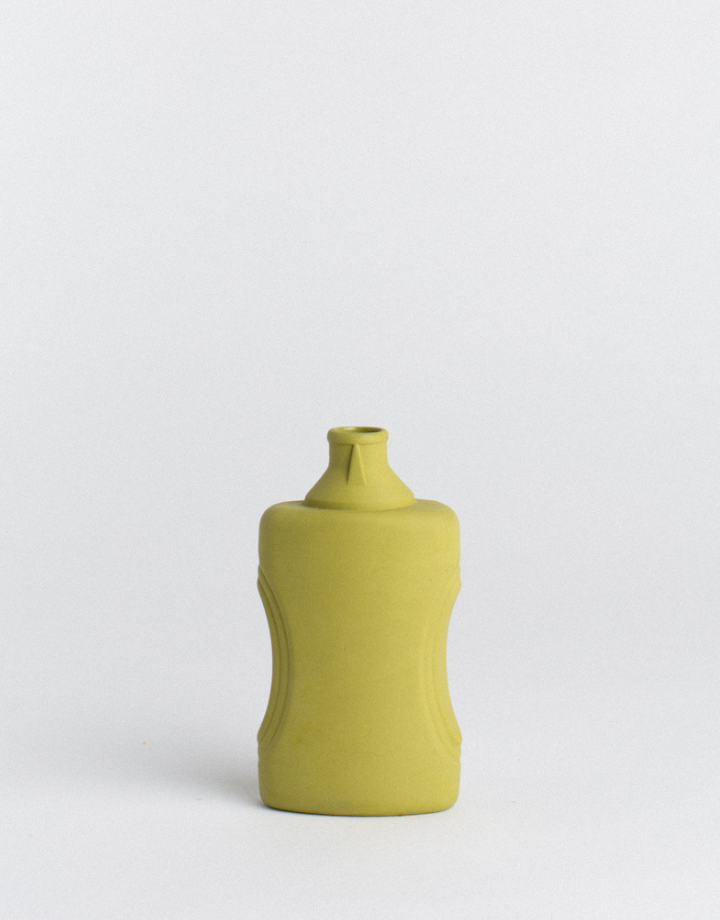 foekje fleur - bottle vase #21 - moss