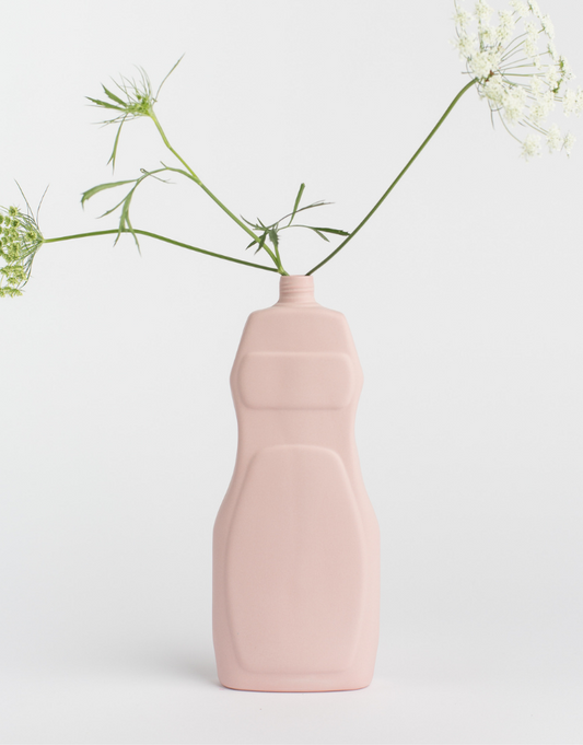 foekje fleur - bottle vase #19 - powder