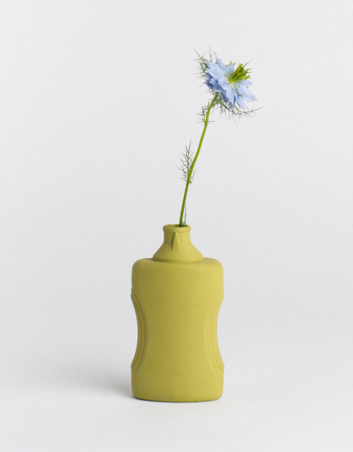 foekje fleur - bottle vase #21 - moss