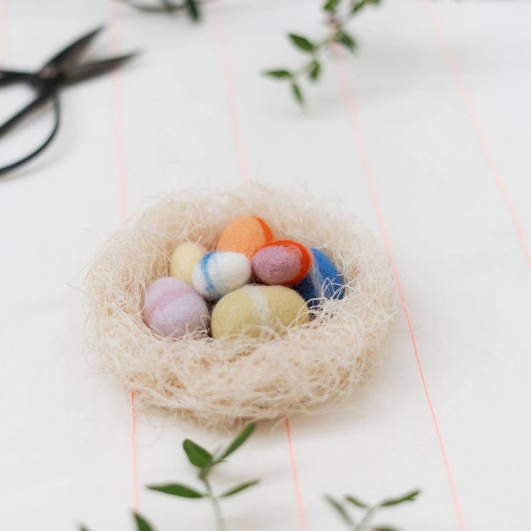 jurianne matter - NEST woolen eggs - pastel