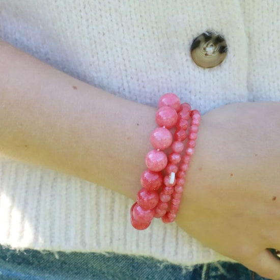 soï - petite armband - redstone, gedragen aan de arm