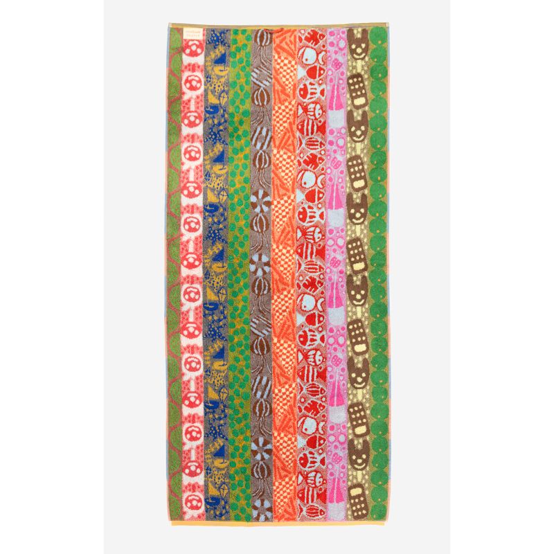 foekje fleur - beach towel odds & ends - #119 odette’s day at the beach