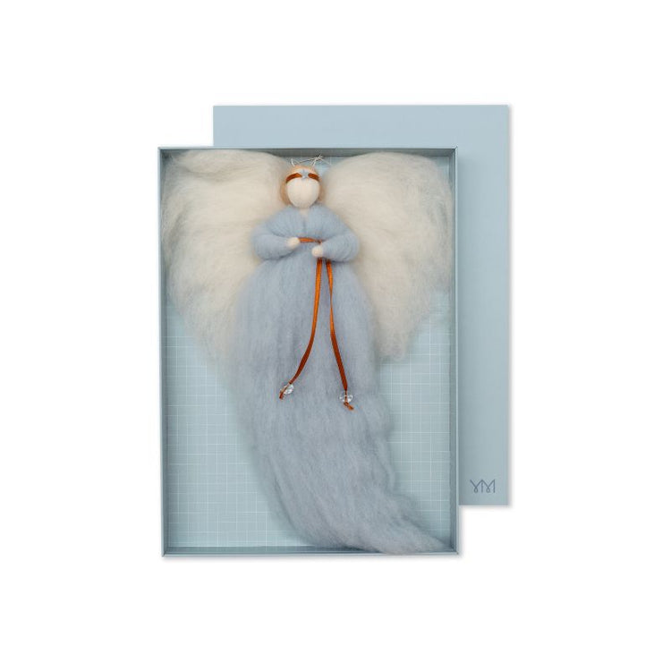 jurianne matter - irini - wollen engel  - soft blue