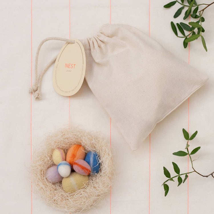 jurianne matter - NEST woolen eggs - pastel