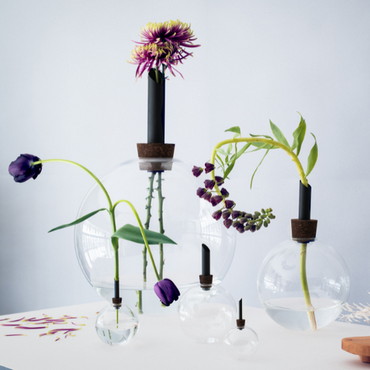 glassilium vase - black - medium