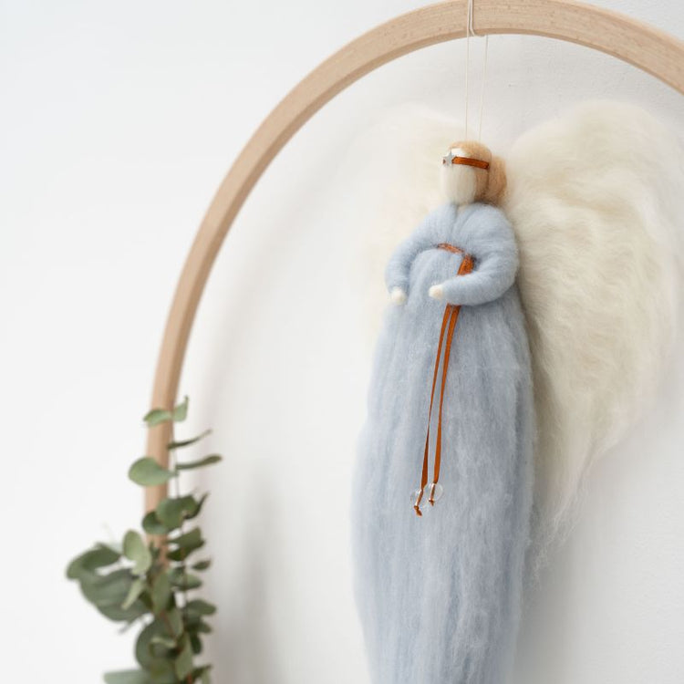 jurianne matter - irini - wollen engel  - soft blue