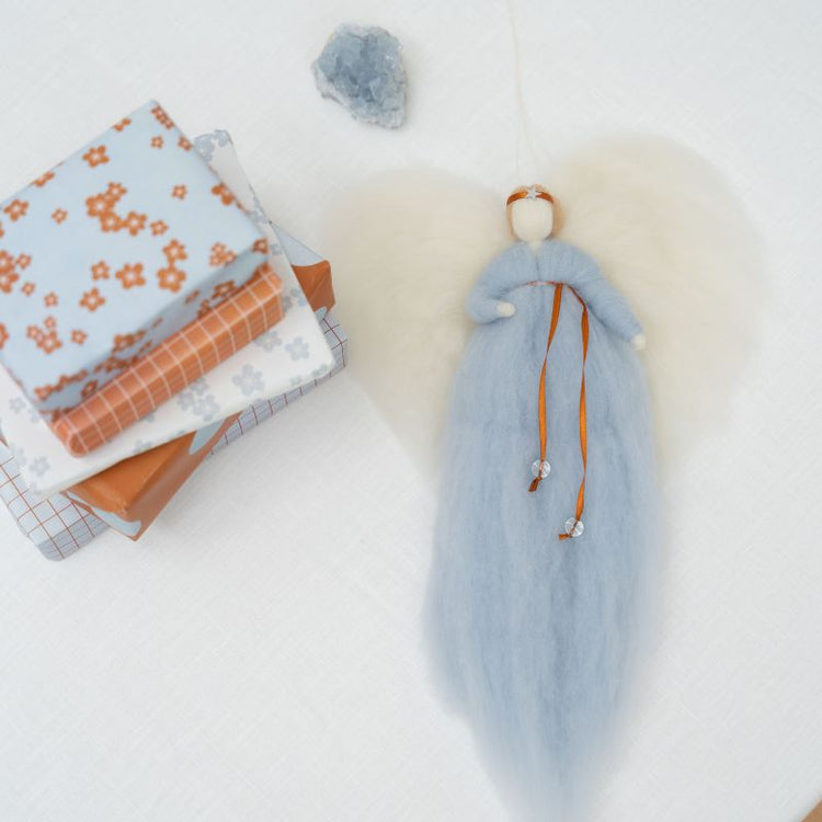 jurianne matter - irini - wollen engel  - soft blue